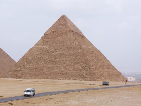 ピラミッドツアー格安