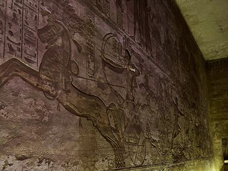 アブシンベル観光